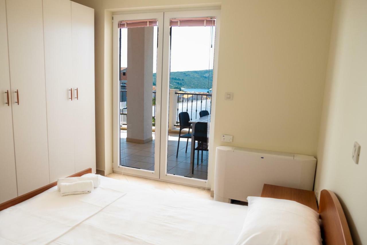 Apartment Velebit *