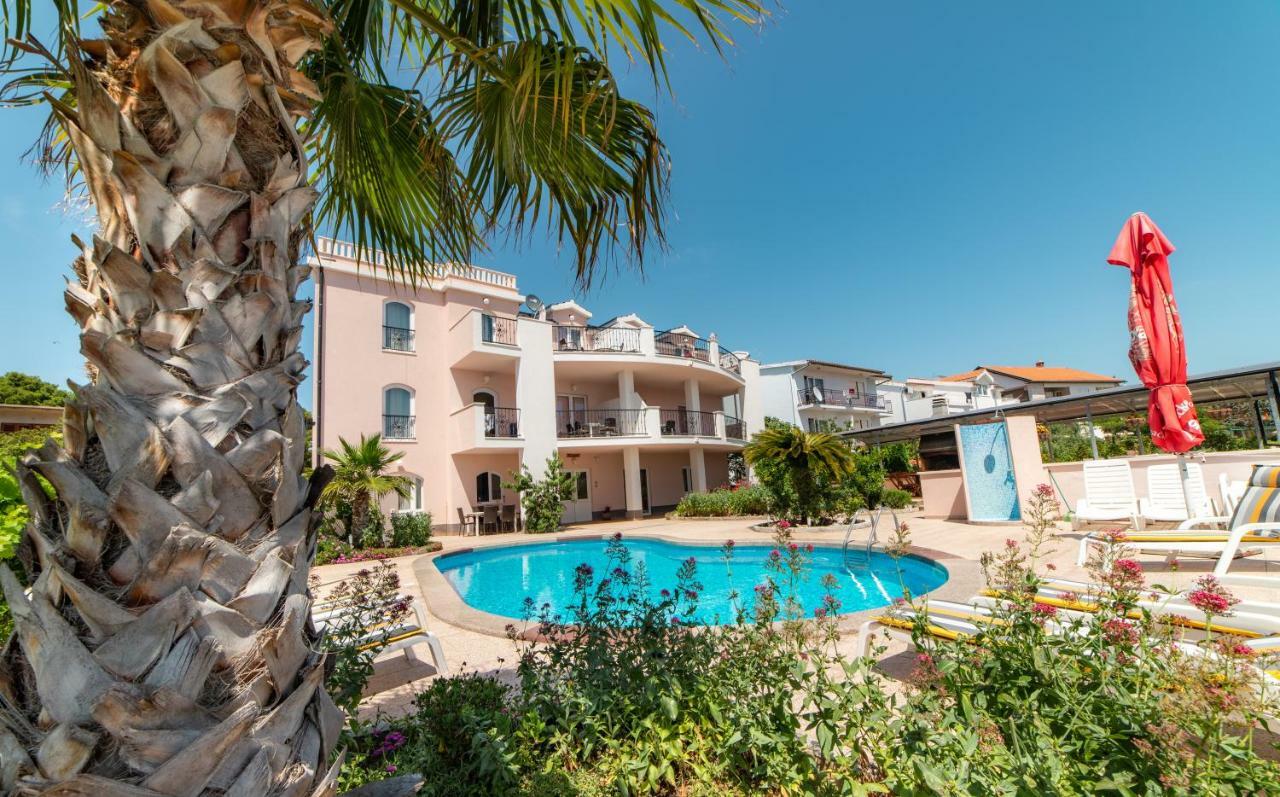 Apartment Velebit